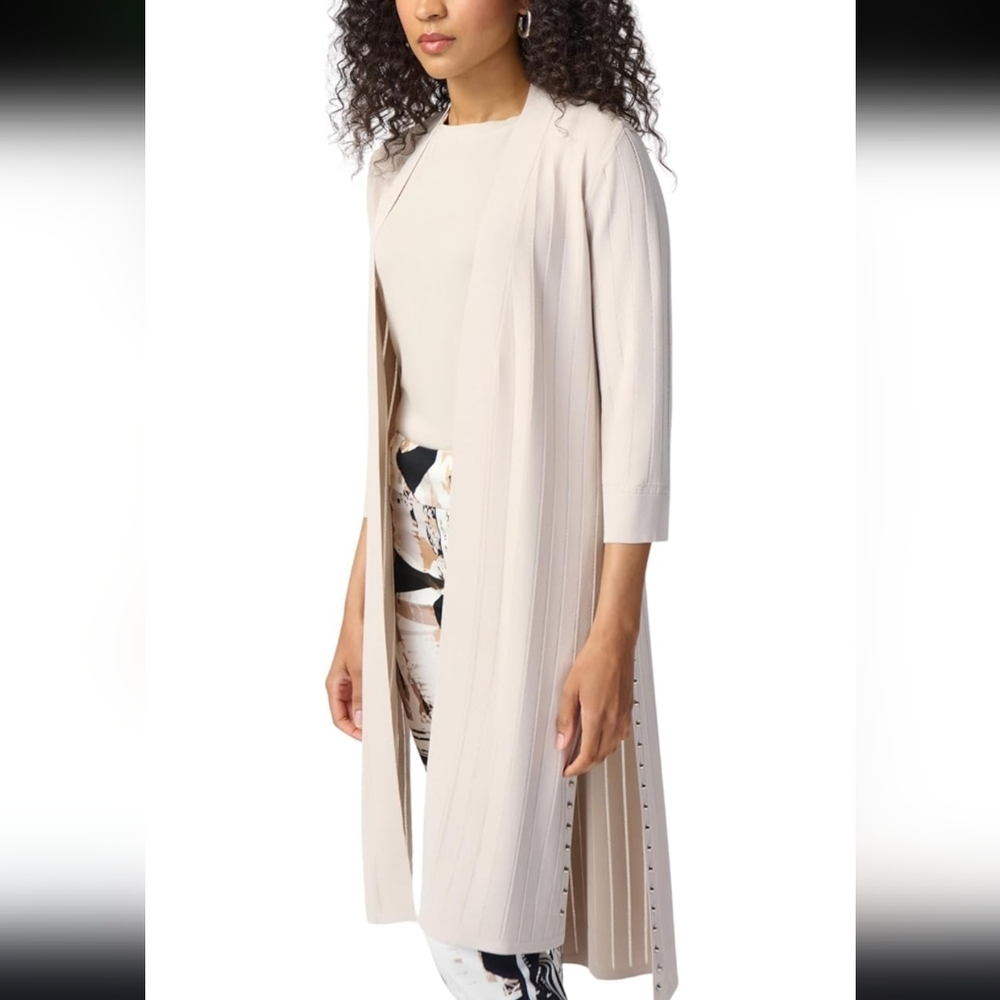 Brand: Joseph Ribkoff
5.0
5.0 out of 5 stars
(1)
Light Viscose Nylon Cover-Up Ul